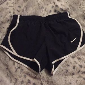 Girls Nike drifit running shorts SOLD